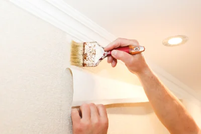 Pose de papier peint à Guerlédan — revêtements muraux et toiles de verre